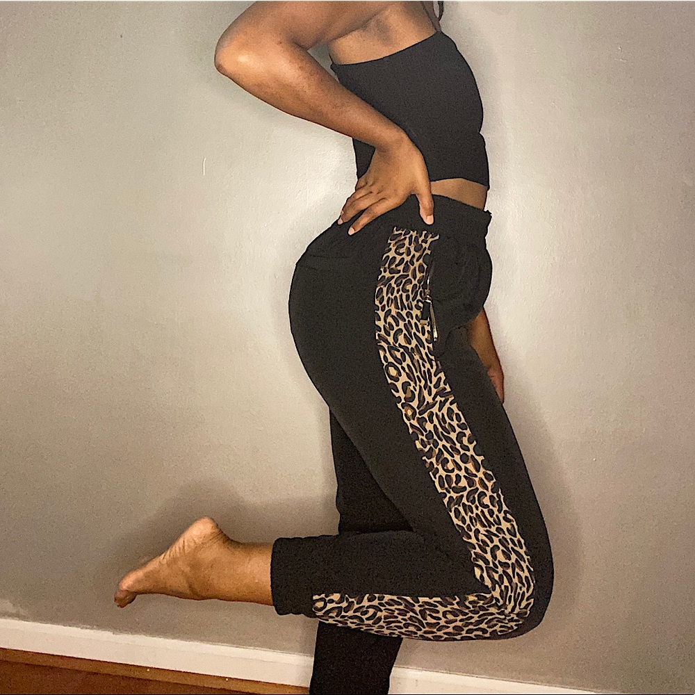 Chico’s leopard print joggers WORN TWICE